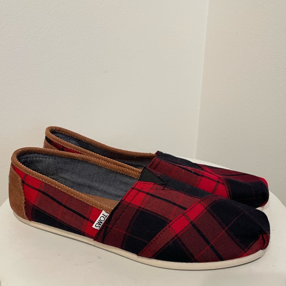 TOMS Shoes